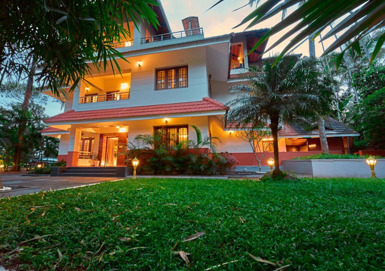 Ushasree Wayanad Heritage Premium Pool Resort By Voye Homes Ambalavayal Exteriör bild