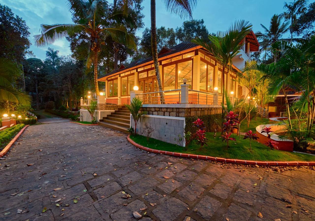 Ushasree Wayanad Heritage Premium Pool Resort By Voye Homes Ambalavayal Exteriör bild